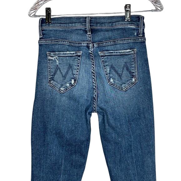 Mother The Insider Crop Step Chew Denim Distressed Jeans Size 25 - Picture 10 of 12
